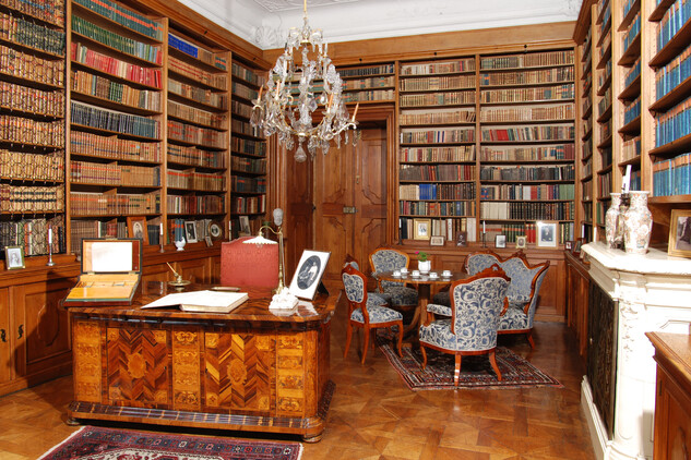 Pracovna posledního hraběta Ladislava Seilerna (1886-1976).